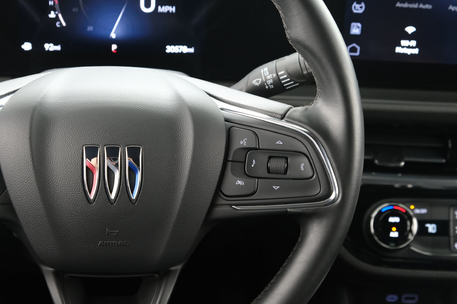 Used 2025 Buick Envista Sport Touring FWD image 14