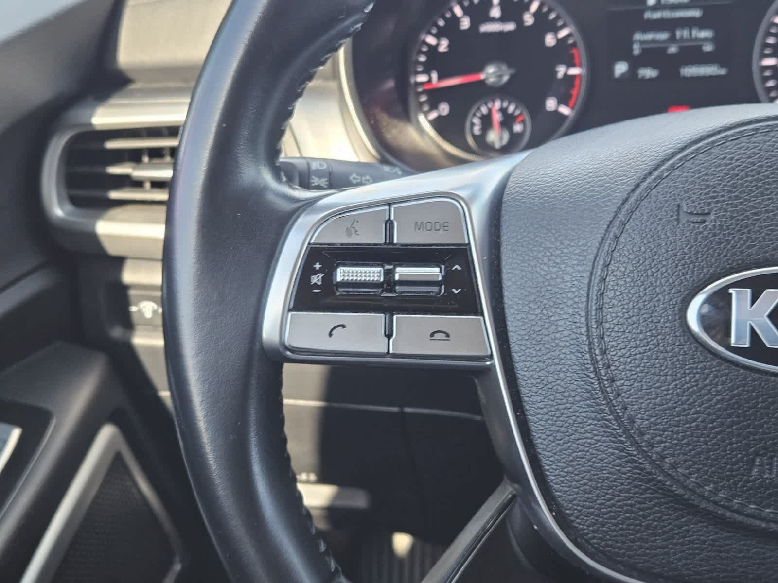 Used 2021 Kia Telluride LX FWD image 26