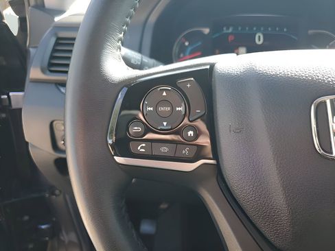 Used 2022 Honda Pilot Touring image 32