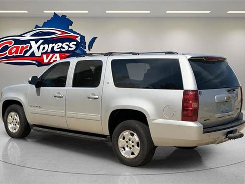 Used 2013 Chevrolet Suburban LT AWD/4WD image 17