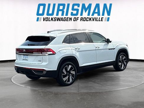 Used 2024 Volkswagen Atlas Cross Sport SE AWD/4WD image 6