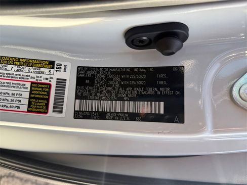 Used 2021 Toyota Sienna Platinum image 26