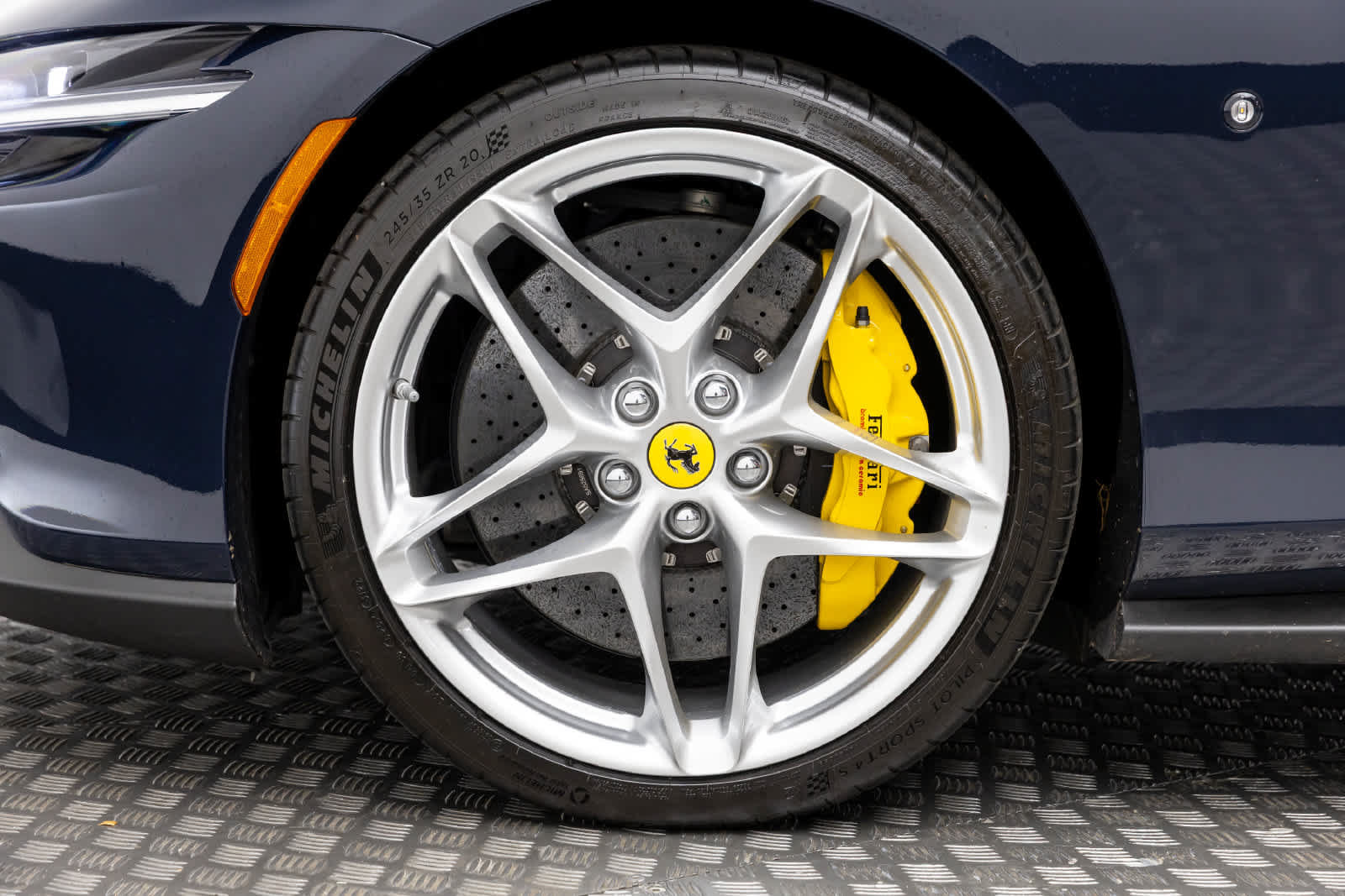 Used 2021 Ferrari Roma RWD image 8