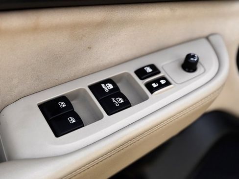 Used 2015 Subaru Legacy 2.5i Premium w/ Moonroof Package image 18