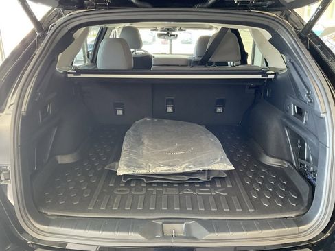 Used 2025 Subaru Outback Premium w/ Popular Package #1A image 22