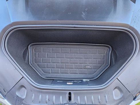 Used 2022 Tesla Model S AWD image 25