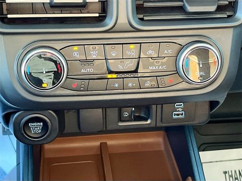 Used 2023 Ford Maverick Lariat w/ Lariat Luxury Package image 16