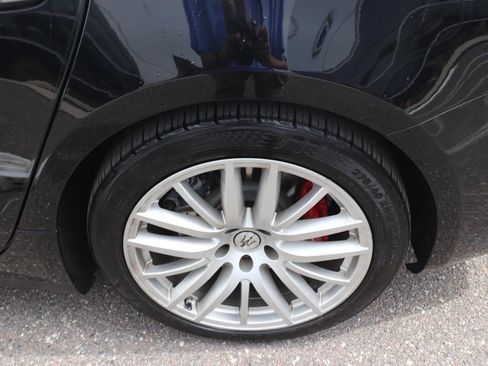 Used 2021 Maserati Ghibli S RWD image 17