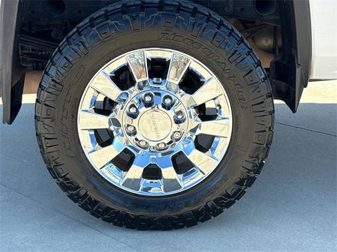 Used 2019 GMC Sierra 2500 Denali w/ Duramax Plus Package image 9