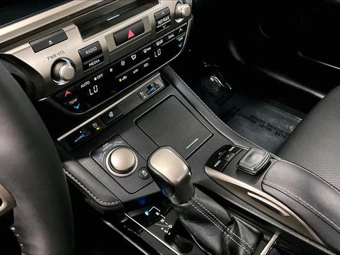 Used 2016 Lexus ES 350 w/ Navigation System Package FWD image 16