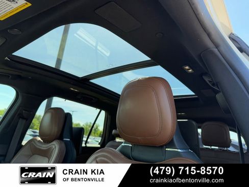 Used 2020 Lincoln Aviator Grand Touring w/ Equipment Group 302A AWD/4WD image 22
