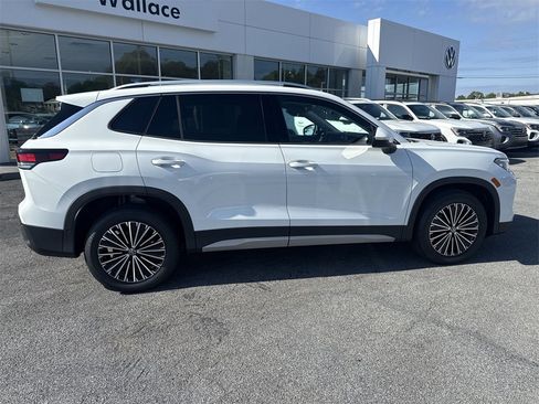 New 2025 Volkswagen Tiguan S image 4