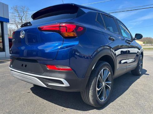 Used 2022 Buick Encore GX Select AWD/4WD image 11