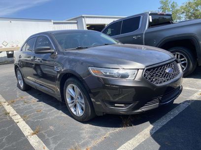 Used 2018 Ford Taurus SE