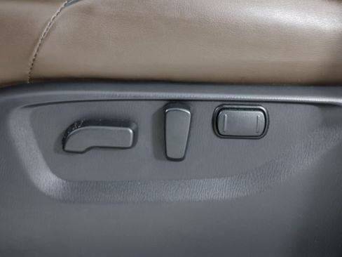 Used 2023 Nissan Armada Platinum AWD/4WD image 26