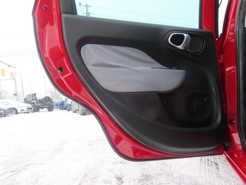 Used 2014 FIAT 500L Easy w/ Popular Equipment Group image 35