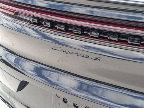 New 2026 Porsche Cayenne S image 13