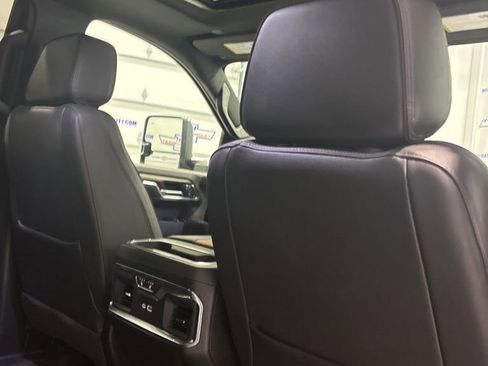 Used 2025 Chevrolet Silverado 2500 High Country w/ High Country Premium Package AWD/4WD image 54