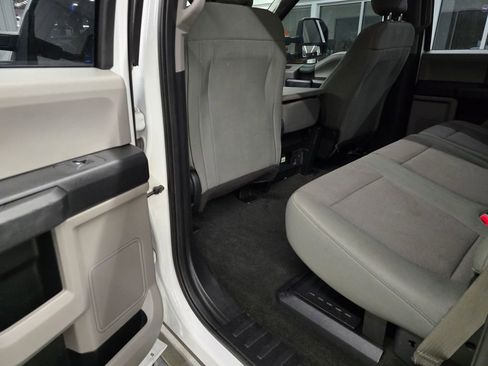 Used 2017 Ford F250 XL w/ STX Appearance Package image 31