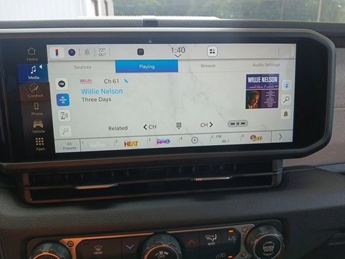 New 2025 Jeep Gladiator Sport image 39