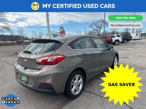 Used 2017 Chevrolet Cruze LT w/ Convenience Package image 5