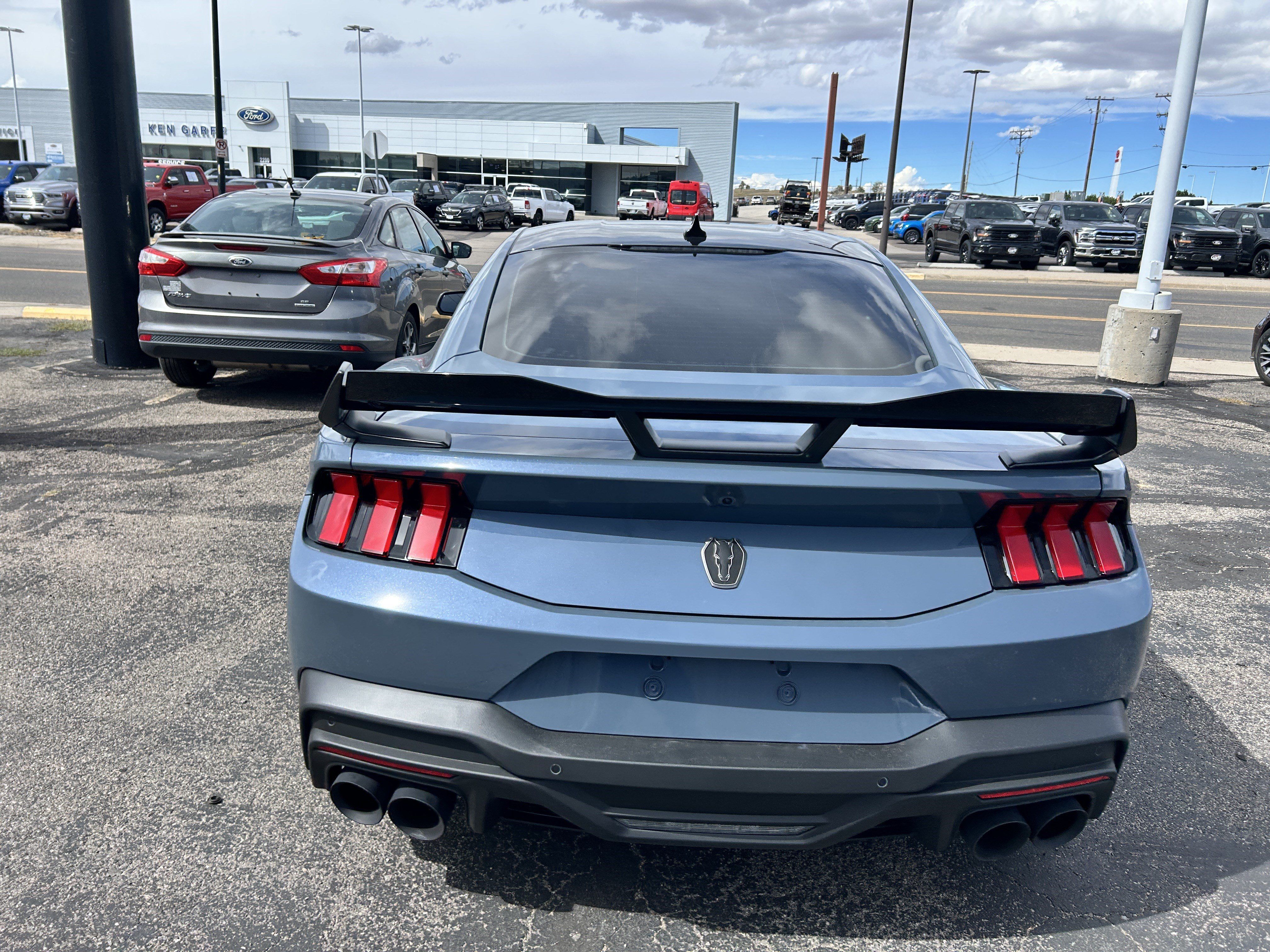 Used 2025 Ford Mustang Dark Horse w/ Dark Horse Handlin Package RWD image 4