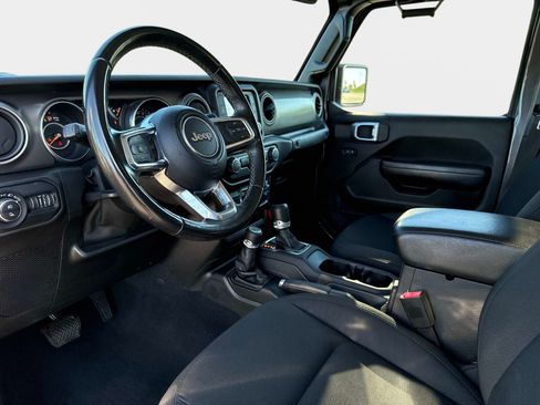 Used 2020 Jeep Gladiator Sport w/ Quick Order Package 24S AWD/4WD image 33