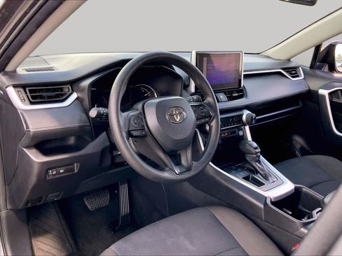 Used 2025 Toyota RAV4 LE FWD image 17