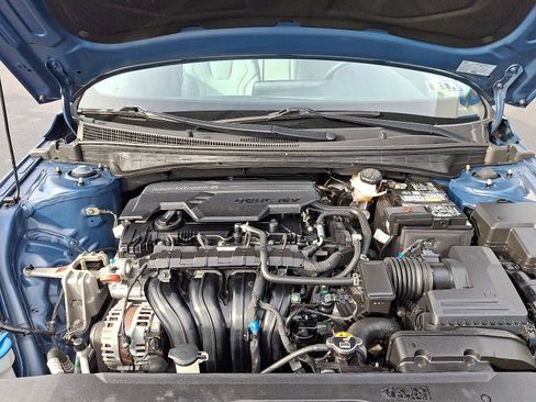 Used 2023 Hyundai Elantra Limited image 33