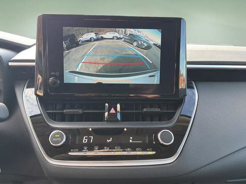 Used 2023 Toyota Corolla LE image 27