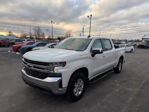 Used 2022 Chevrolet Silverado 1500 LT w/ Bed Protection Package image 9
