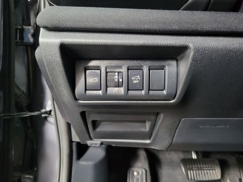 Certified 2025 Subaru Outback Premium image 33