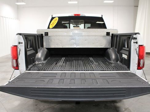 Used 2020 Ford F150 Lariat image 14