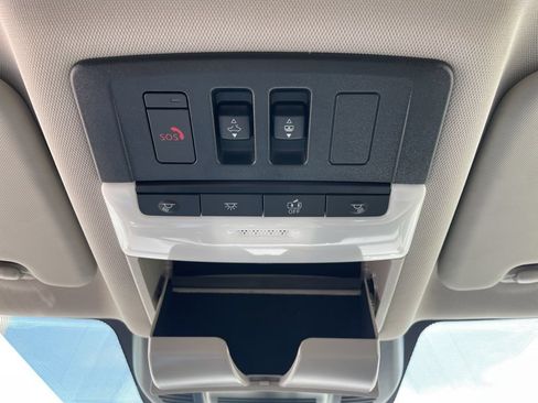 Used 2023 Nissan Rogue SL w/ SL Premium Package AWD/4WD image 19