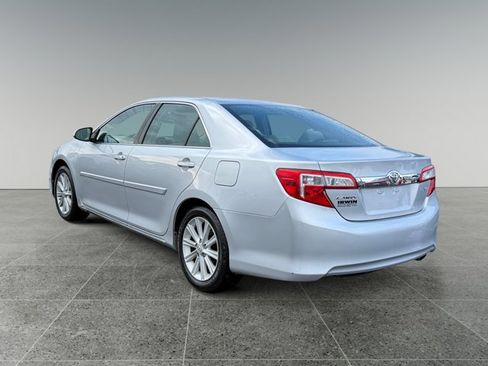 Used 2012 Toyota Camry XLE image 3