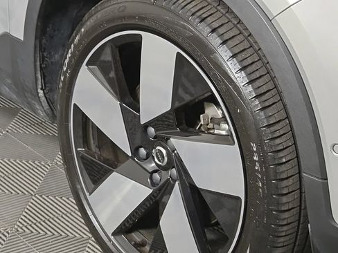 Certified 2023 Volvo XC40 Recharge Ultimate AWD/4WD image 7