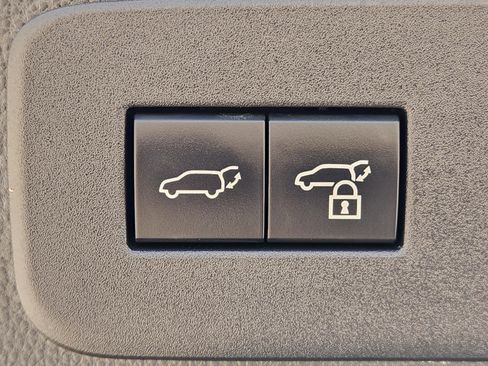 Certified 2025 Lexus GX 550 image 42