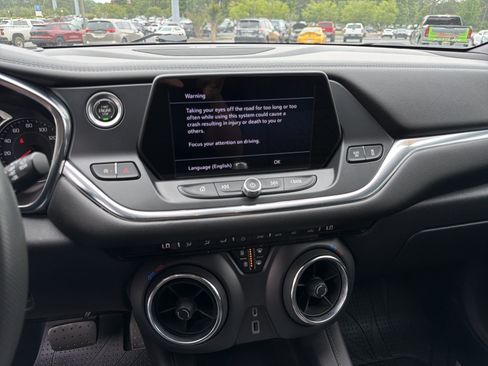 Used 2021 Chevrolet Blazer LT w/ LPO, Black Accent Package FWD image 27