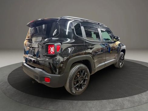 Used 2020 Jeep Renegade Altitude AWD/4WD image 8