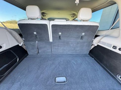 Used 2024 Jeep Wagoneer Series II w/ Flexible Seating Group image 32
