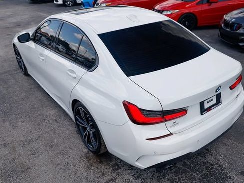 Used 2019 BMW 330i Sedan w/ M Sport Package RWD image 8