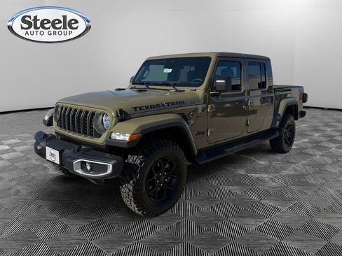 New 2026 Jeep Gladiator Sport image 1