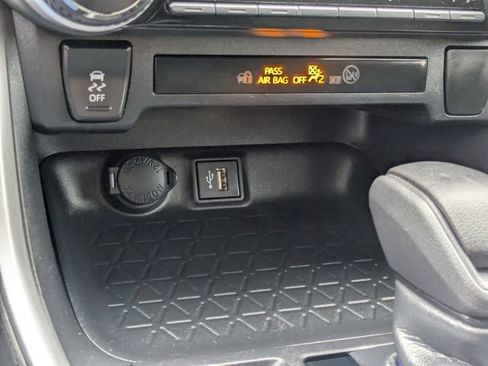 Used 2023 Toyota RAV4 AWD Hybrid image 17