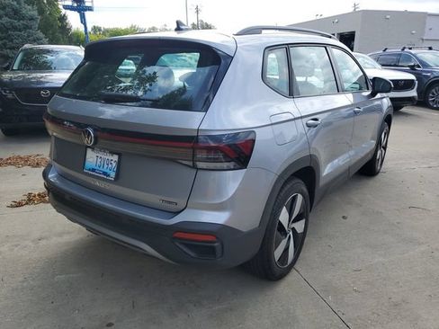 Certified 2025 Volkswagen Taos S AWD/4WD image 4