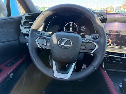 Used 2025 Lexus RX 350 F Sport w/ Convenience Package image 13