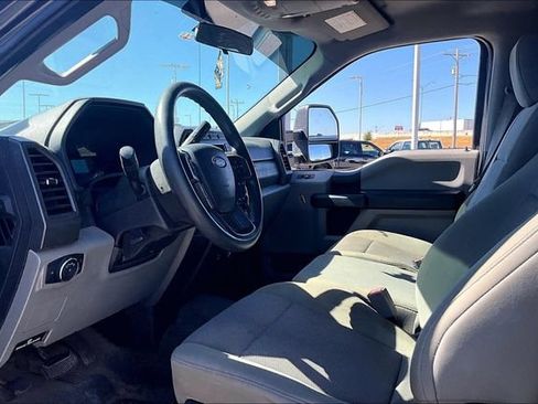 Used 2019 Ford F250 XL w/ STX Appearance Package AWD/4WD image 5