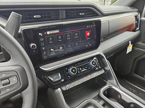 New 2026 GMC Sierra 3500 Denali w/ Denali Reserve Package image 19