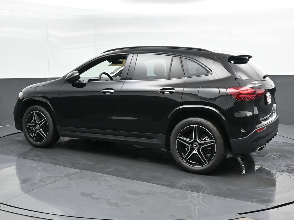 Used 2025 Mercedes-Benz GLA 250 4MATIC image 10