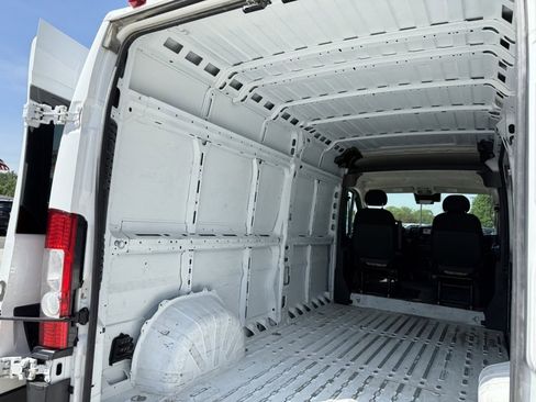 Used 2023 RAM ProMaster 2500 FWD image 16