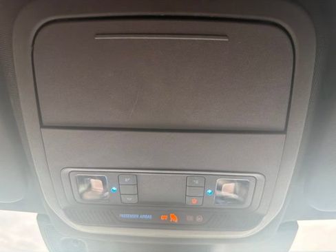 Used 2022 Ford Explorer Platinum w/ Equipment Group 601A AWD/4WD image 47